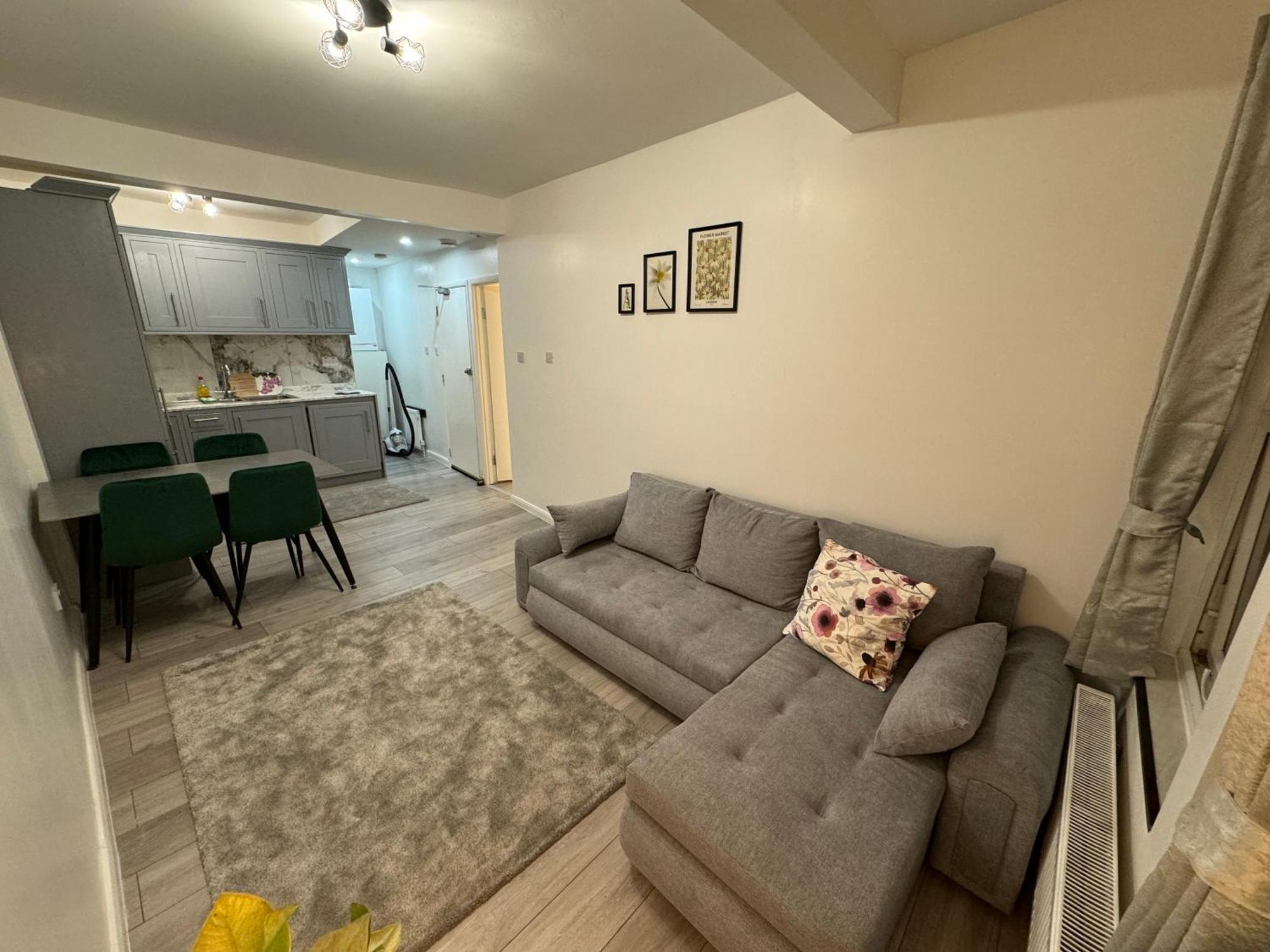 Ferienwohnung Seven Sisters Hideaway London Exterior foto